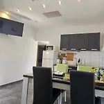 Apartmani Marinovic Podgora (Split-Dalmatia)