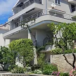 Lägenhet Apartmani Marinovic *