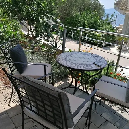 Apartmani Marinovic Apartment *