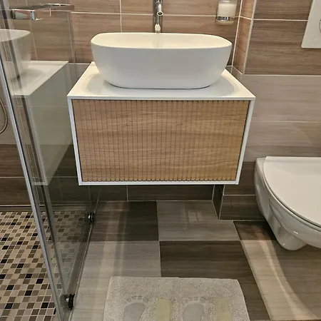 Marinovic Apartman Podgora