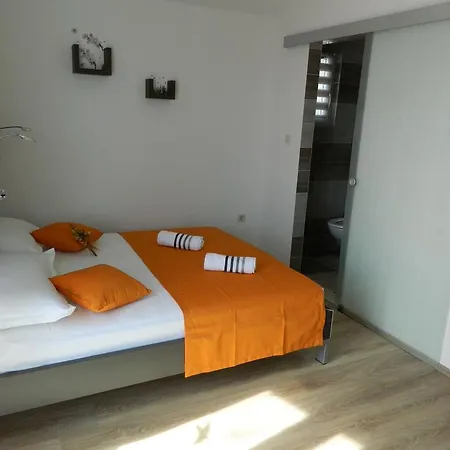 Apartmani Marinovic Apartment Podgora