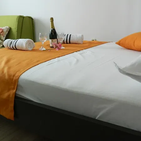 Apartment Apartmani Marinovic *