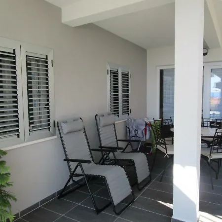 Apartment Apartmani Marinovic *