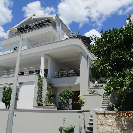 Apartment Apartmani Marinovic