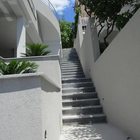 Apartmani Marinovic Apartment *